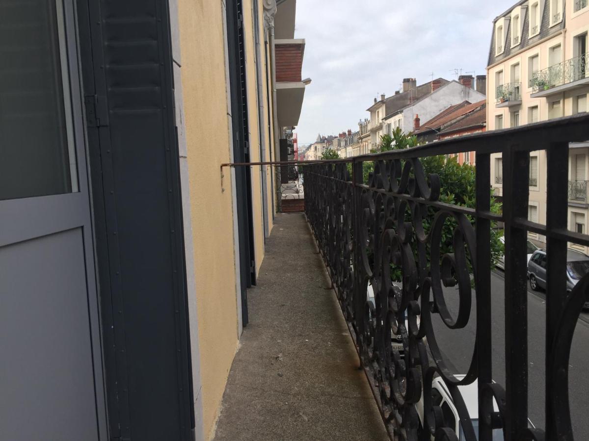 Villa Tarbis Tarbes Centre Ville , Appartements Tout Confort Rum bild